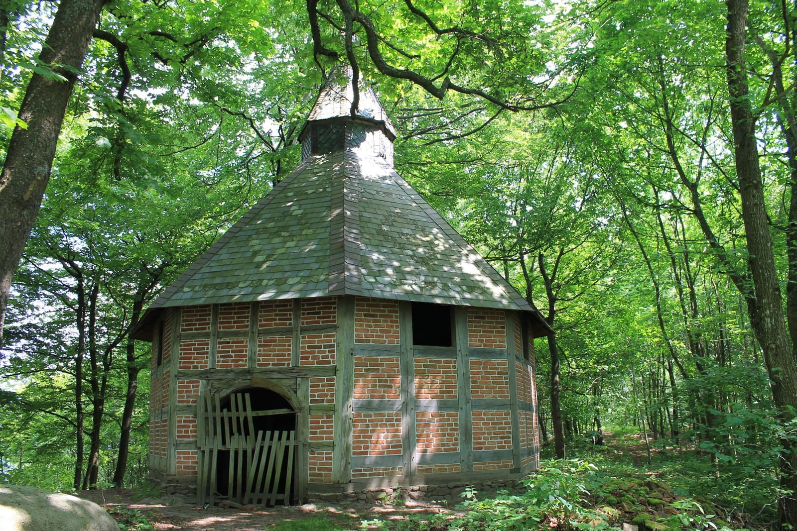The octagonal burial chapel of the von Kleist family at Zeblin